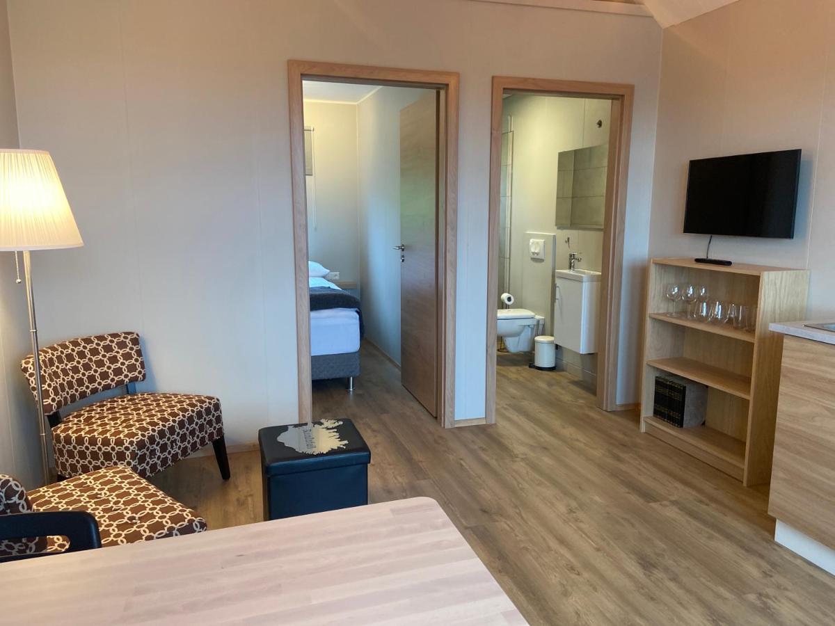 Rauthafell Apartment Хвольсвёдлюр Экстерьер фото
